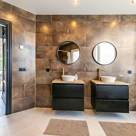 וילה 64-luxury With Jacuzzi & Pool In Mijas! מיחאס