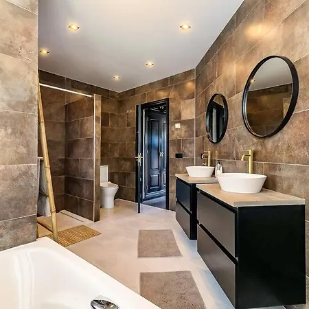64-luxury With Jacuzzi & Pool In Mijas! Villa *